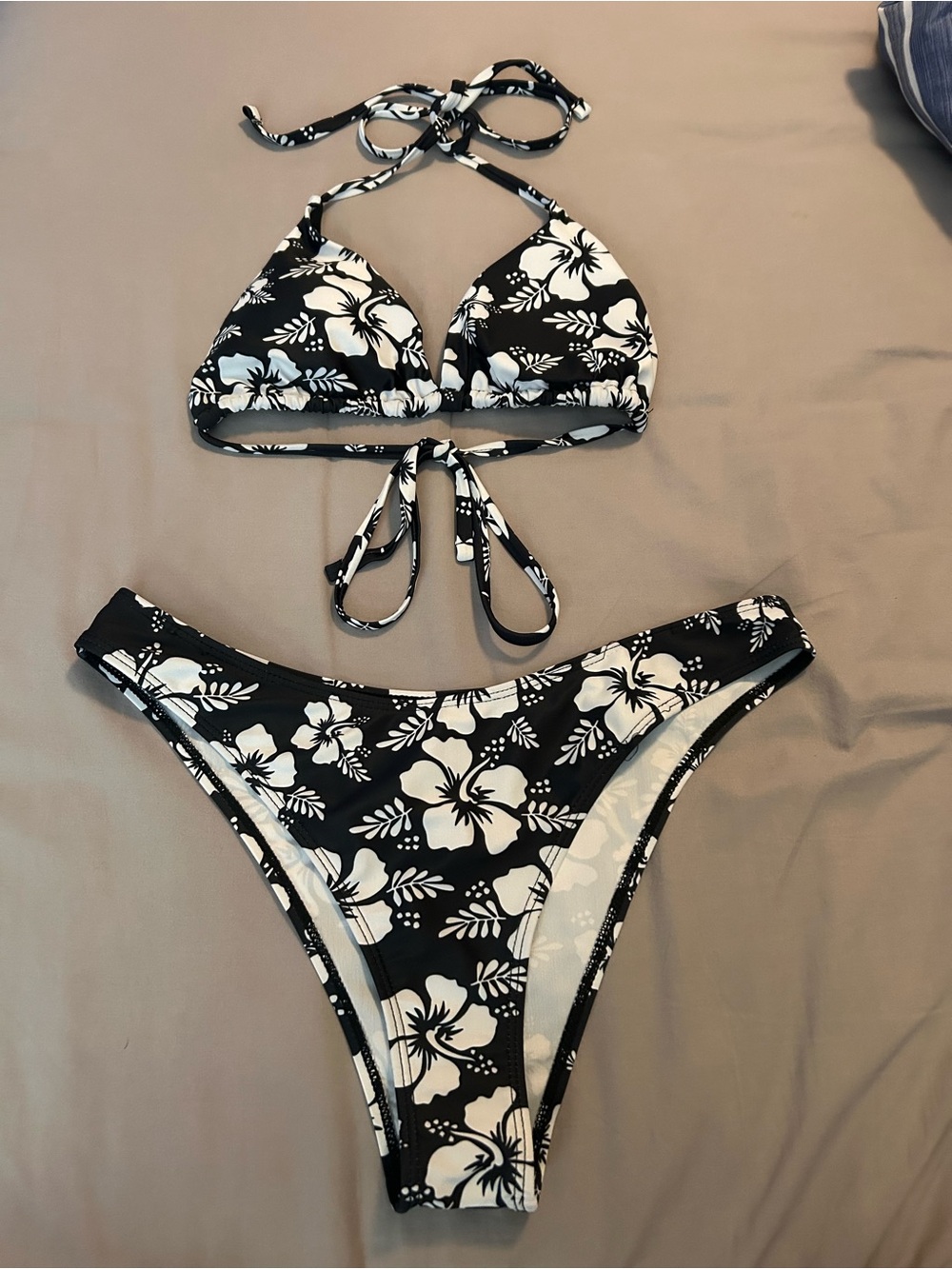 SHEIN Black & White Floral Bikini Set